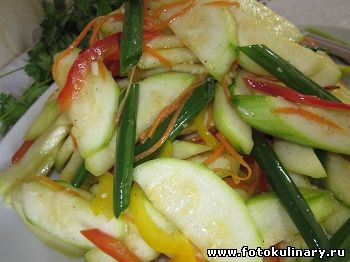Корейский салат из кабачков